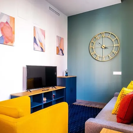 Amazing With Afun And Friendly Atmosphere * Valenza